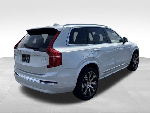 Certified 2024 Volvo XC90 T8 Ultimate w/ Protection Package Premier AWD/4WD image 39