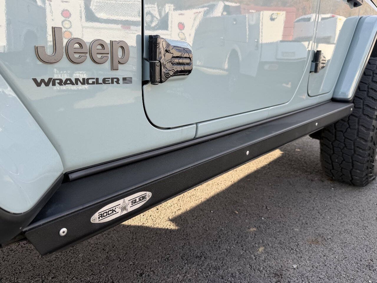 Used 2024 Jeep Wrangler Unlimited Rubicon 392 AWD/4WD image 8