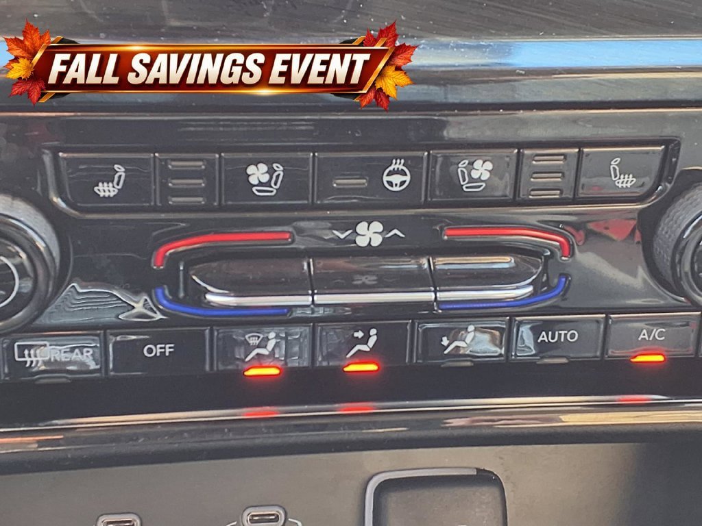 Used 2022 Jeep Grand Cherokee Summit AWD/4WD image 17