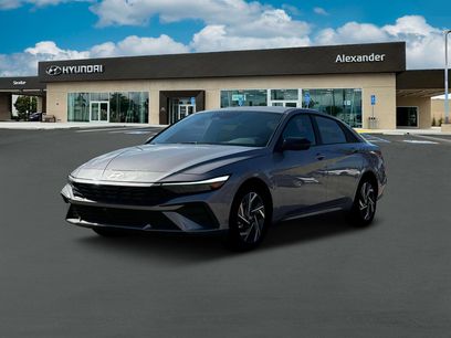 New 2025 Hyundai Elantra SEL