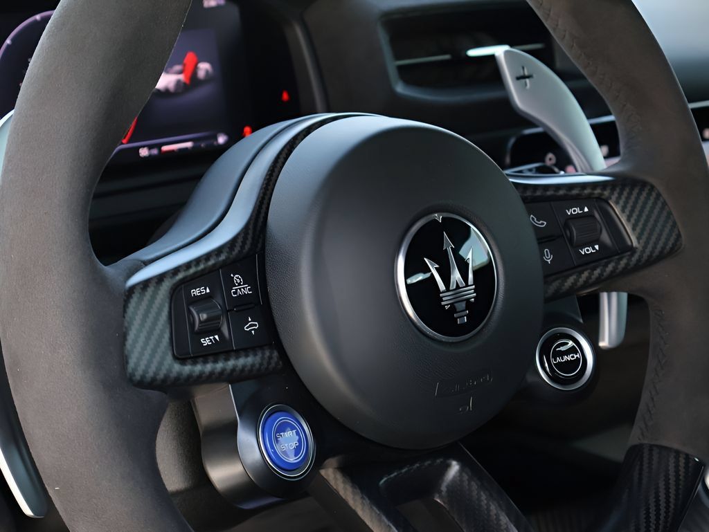 Used 2023 Maserati MC20 Coupe RWD image 19