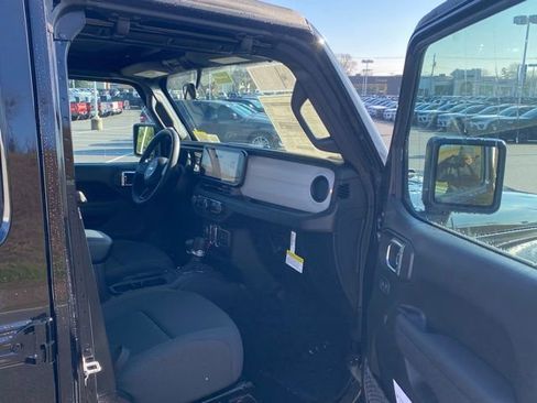 New 2026 Jeep Gladiator Sport AWD/4WD image 27
