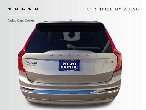 Certified 2025 Volvo XC90 B6 Ultra w/ Lounge Package image 9