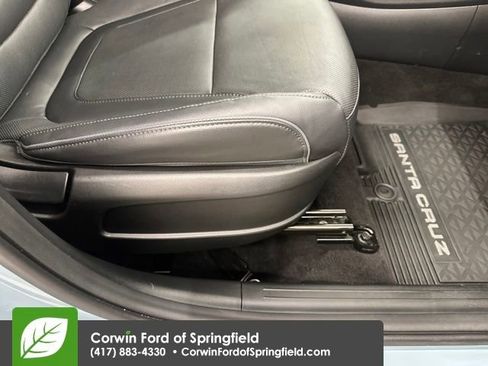 Used 2022 Hyundai Santa Cruz Limited w/ Winter Package image 11