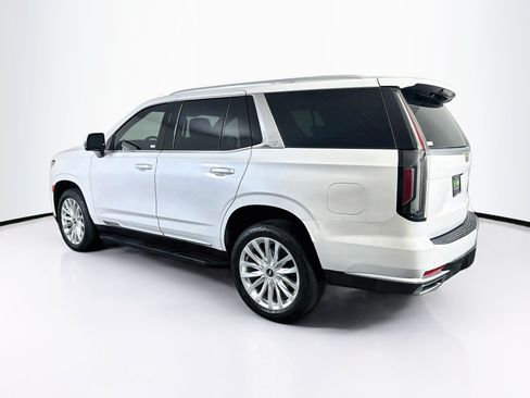 Used 2022 Cadillac Escalade Luxury RWD image 5