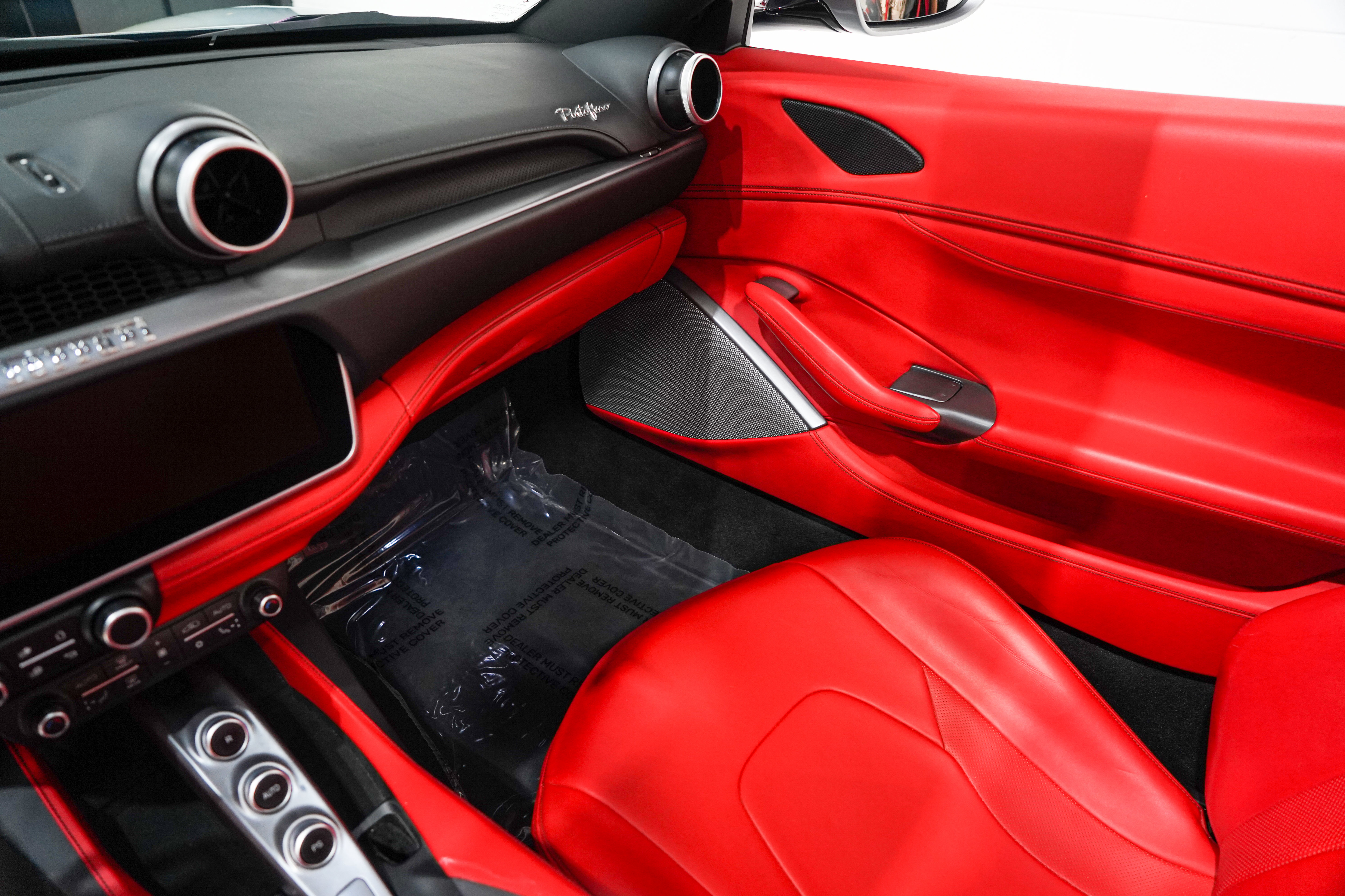 Used 2020 Ferrari Portofino RWD image 13