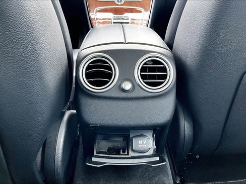 Used 2015 Mercedes-Benz C 300 4MATIC Sedan image 33