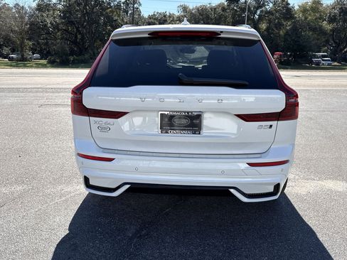 New 2026 Volvo XC60 B5 Ultra w/ Protection Package Premier AWD/4WD image 4