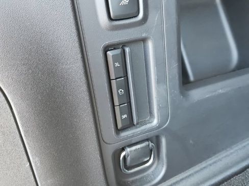 Used 2025 Ford Expedition Active AWD/4WD image 28