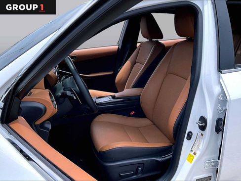 Used 2025 Lexus IS 350 F Sport w/ Accessory Package 2 RWD image 7