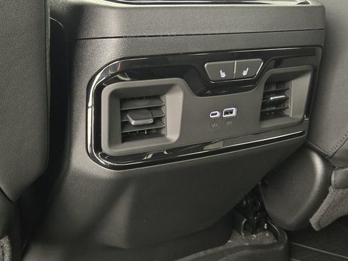 New 2026 Chevrolet Silverado 2500 ZR2 AWD/4WD image 33