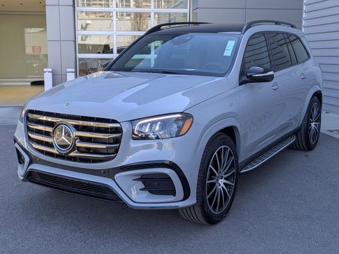 New 2026 Mercedes-Benz GLS 580 4MATIC image 8