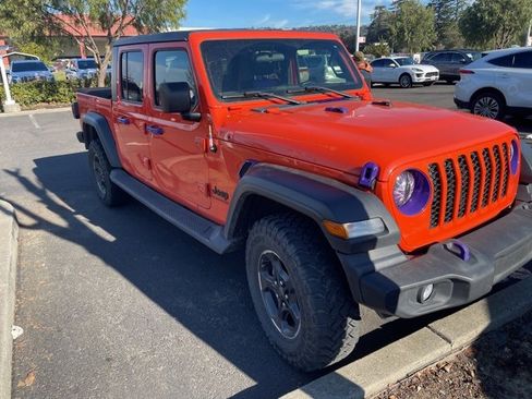 Used 2020 Jeep Gladiator Sport w/ Quick Order Package 23S image 1