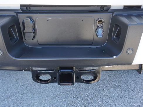 Used 2025 Ford F250 Platinum AWD/4WD image 11