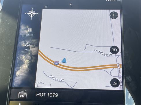 Used 2022 Volvo V60 T5 Cross Country w/ Climate Package image 26