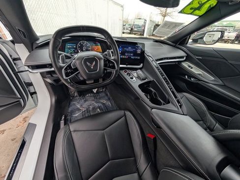 Used 2023 Chevrolet Corvette Stingray w/ Z51 Performance Package image 3