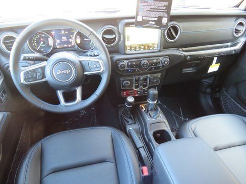 New 2023 Jeep Wrangler Rubicon w/ Steel Bumper Group image 30