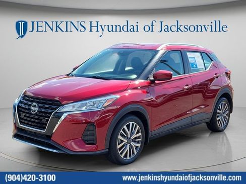 Certified 2023 Nissan Kicks SV FWD image 12