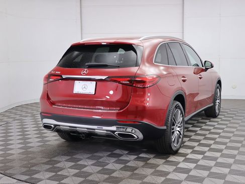 Certified 2025 Mercedes-Benz GLC 300 image 5