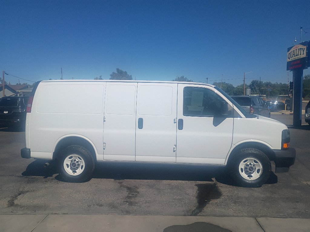 Used 2019 GMC Savana 2500 w/ Communications Package RWD image 5