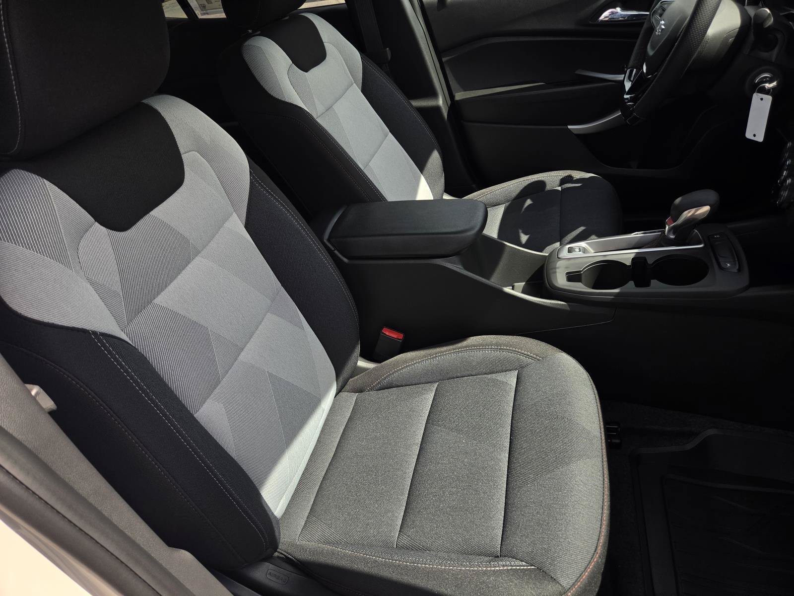 New 2026 Chevrolet Trax RS FWD image 10