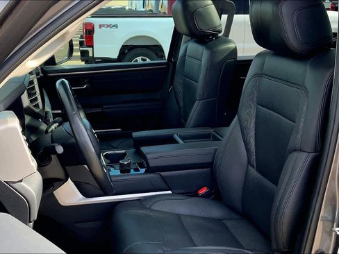 Used 2024 Toyota Tundra Limited image 7