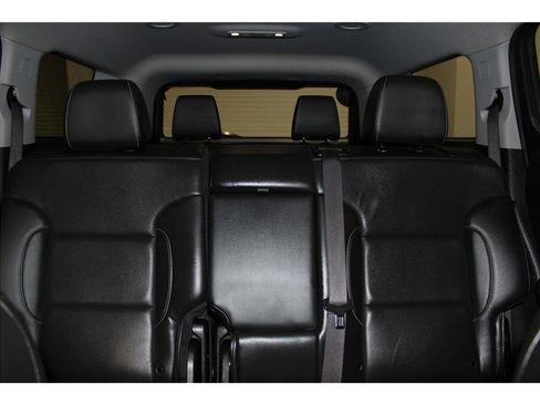 Used 2023 GMC Acadia SLT image 26