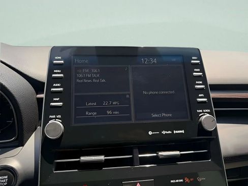 Used 2019 Toyota Avalon XLE w/ Moonroof Package image 44