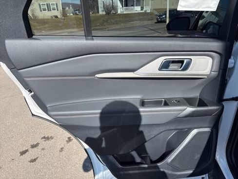New 2026 Ford Explorer Active AWD/4WD image 35
