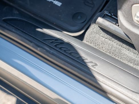 Certified 2026 Porsche Macan AWD/4WD image 12