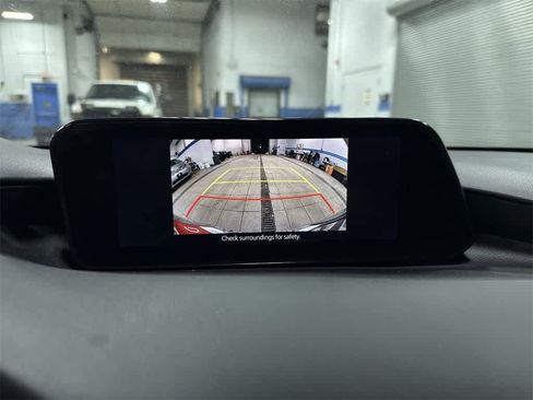 Used 2019 MAZDA MAZDA3 w/Preferred Pkg image 24