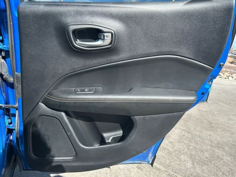 Used 2019 Jeep Compass Latitude w/ Popular Equipment Group image 31