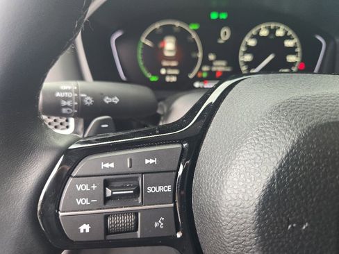 Used 2025 Honda Civic Sport image 19