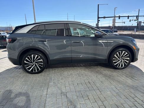 Certified 2023 Volkswagen ID.4 Pro S Plus image 8