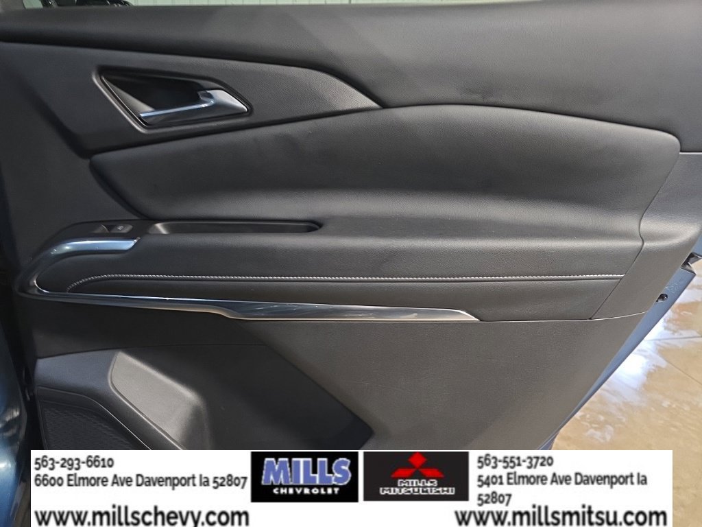 Used 2024 Chevrolet Traverse LT w/ Midnight/Sport Edition AWD/4WD image 22