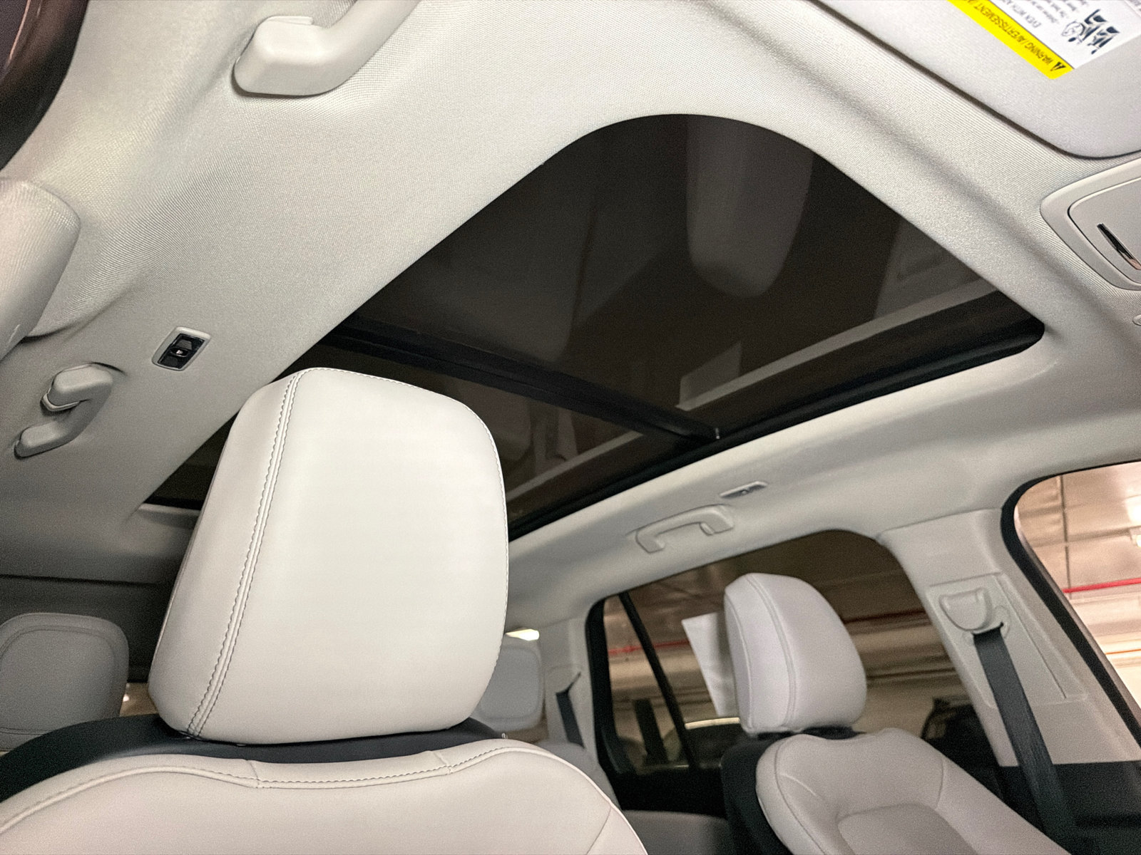 New 2027 Lincoln Aviator AWD image 14