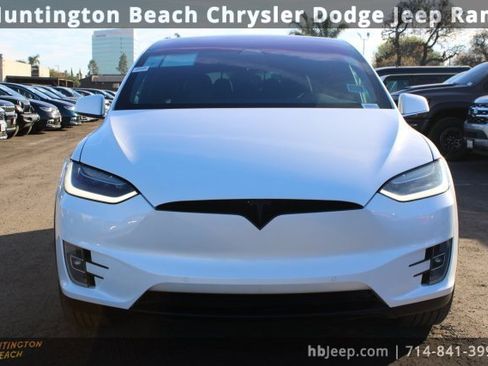 Used 2019 Tesla Model X Performance image 2