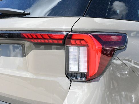 New 2026 Ford Explorer ST-Line w/ Premium Package RWD image 19