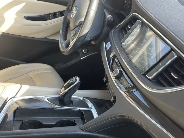 Used 2021 Buick Enclave Essence AWD/4WD image 12