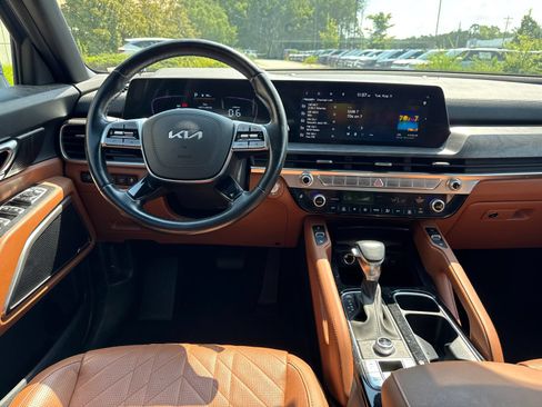 Used 2025 Kia Telluride AWD image 23