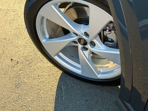 Used 2025 Audi Q5 Premium Plus w/ Premium Plus image 10