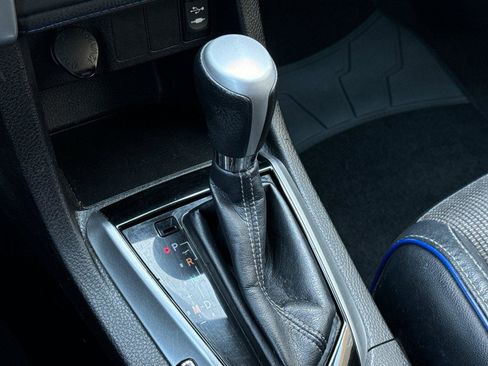 Used 2017 Toyota Corolla L image 22