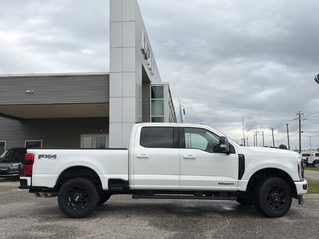 New 2026 Ford F350 Lariat w/ Black Appearance Package AWD/4WD image 4