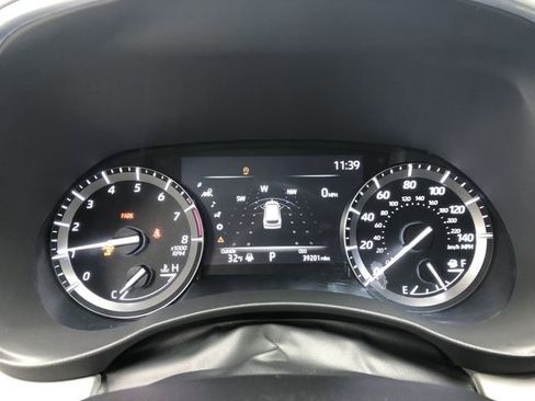 Used 2021 Toyota Highlander Platinum image 17