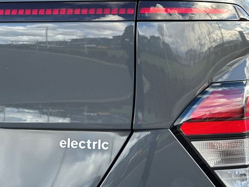 Used 2024 Hyundai Kona SEL image 33