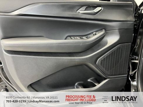 New 2025 Jeep Grand Cherokee Altitude AWD/4WD image 30