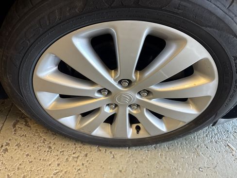 Used 2015 Buick Verano FWD image 34