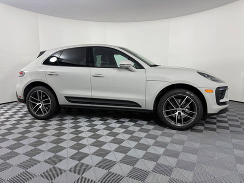 New 2025 Porsche Macan image 8