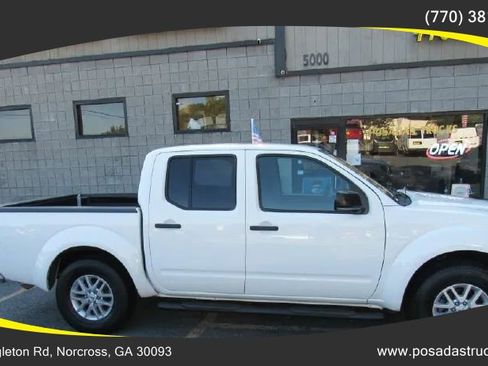 Used 2019 Nissan Frontier SV RWD image 1