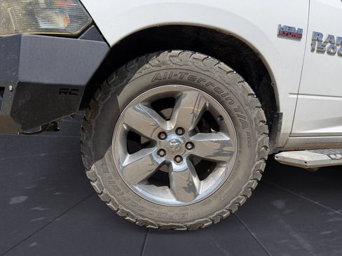 Used 2017 RAM 1500 Big Horn RWD image 12